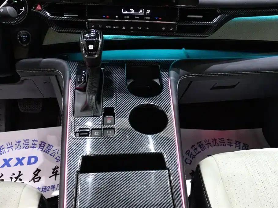 2024 Grevia 2.5L Hybrid Comfort Edition — миниатюра 16