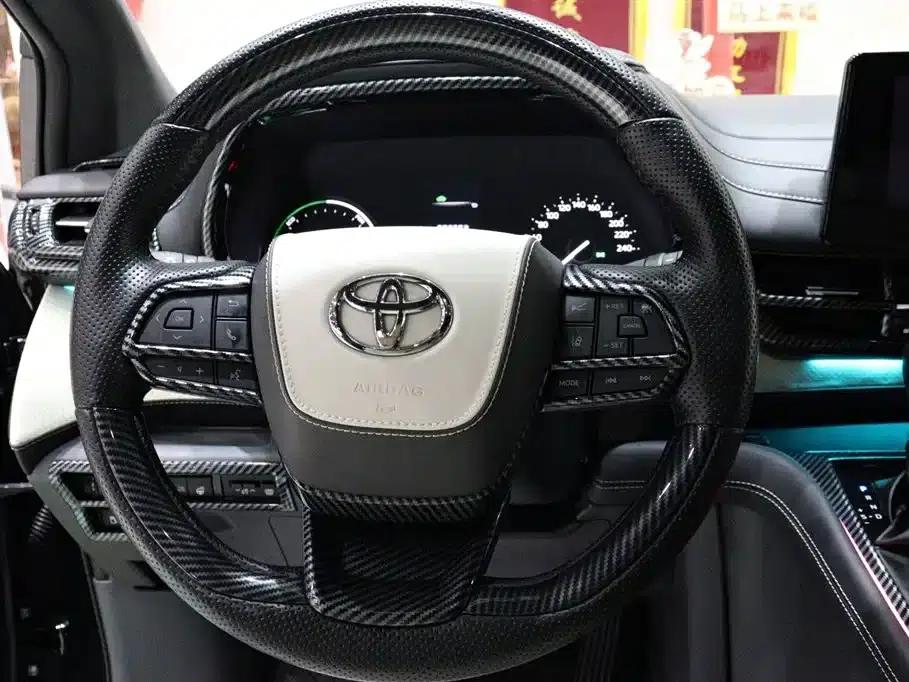 2024 Grevia 2.5L Hybrid Comfort Edition — миниатюра 19