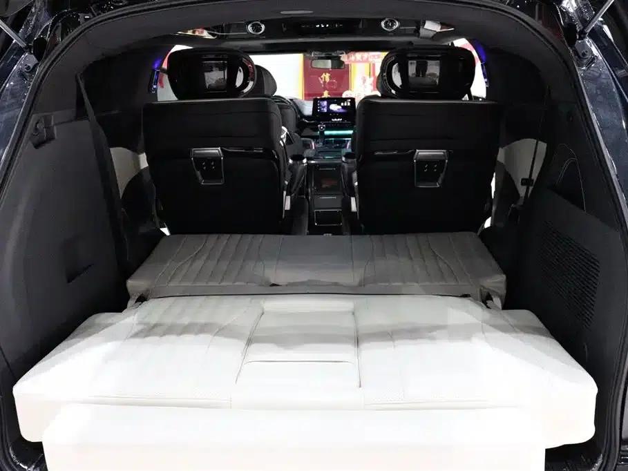 2024 Grevia 2.5L Hybrid Comfort Edition — миниатюра 28