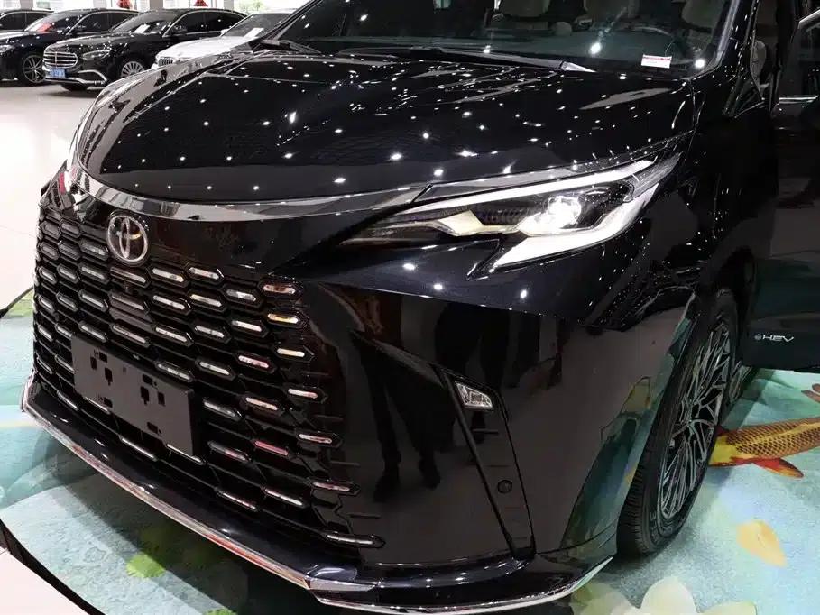 2024 Grevia 2.5L Hybrid Comfort Edition — миниатюра 31