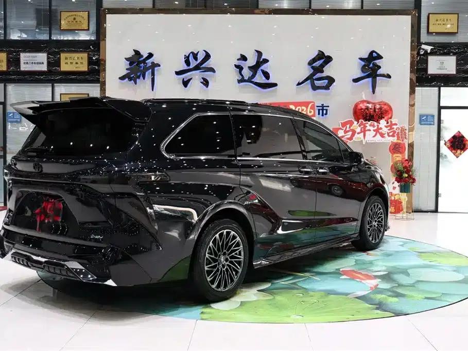 2024 Grevia 2.5L Hybrid Comfort Edition — миниатюра 5