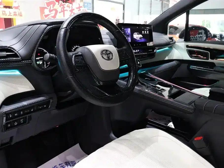 2024 Grevia 2.5L Hybrid Comfort Edition — миниатюра 7
