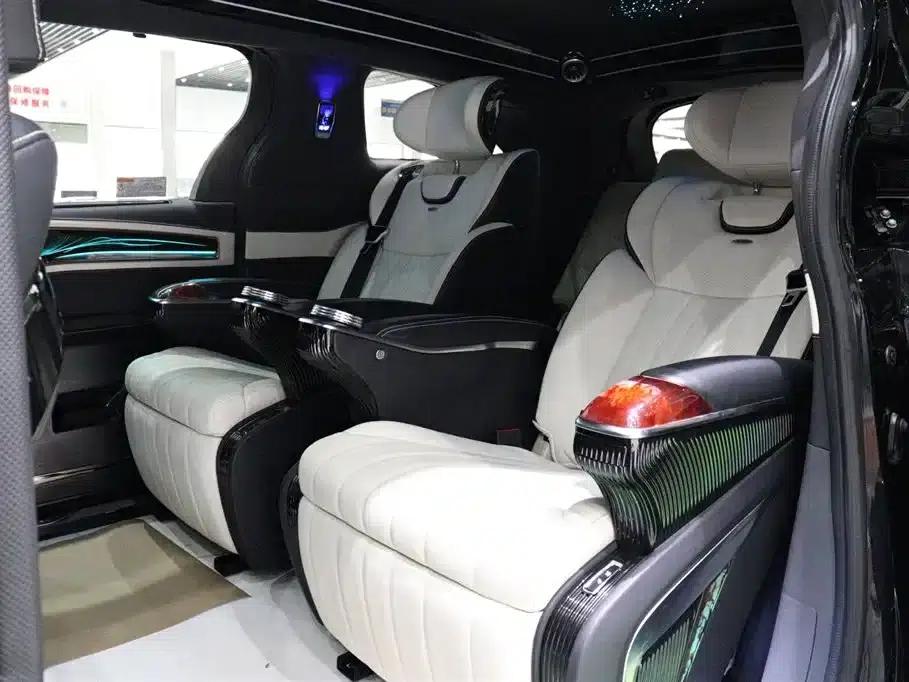 2024 Grevia 2.5L Hybrid Comfort Edition — миниатюра 8