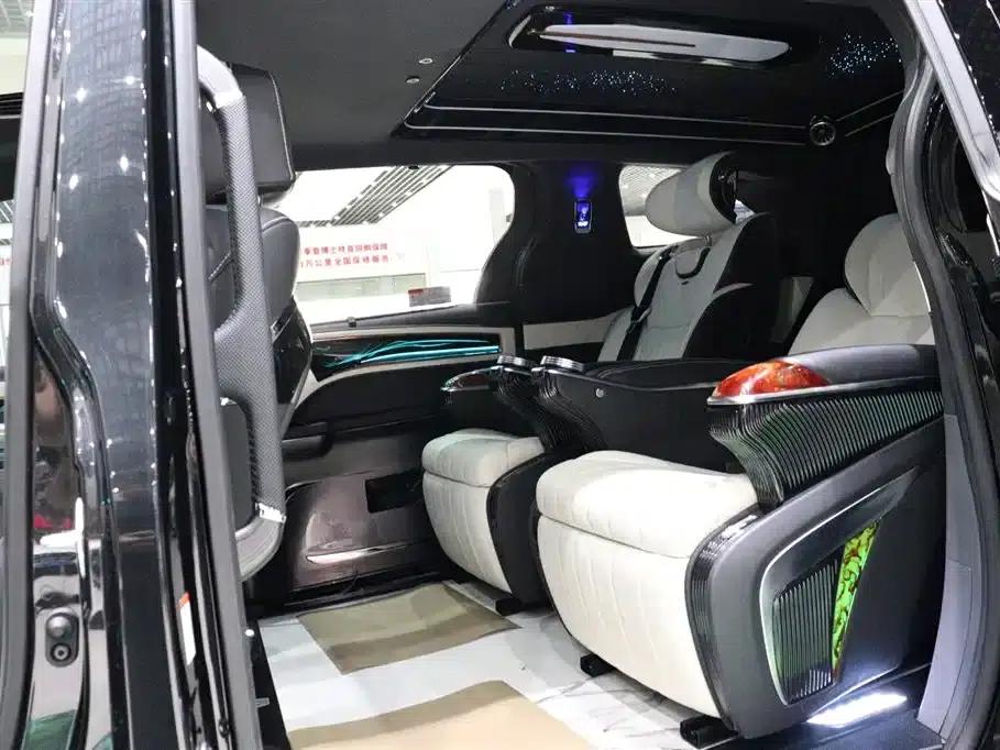 2024 Grevia 2.5L Hybrid Comfort Edition — миниатюра 9