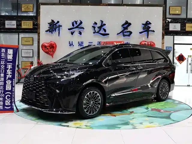 2024 Grevia 2.5L Hybrid Comfort Edition