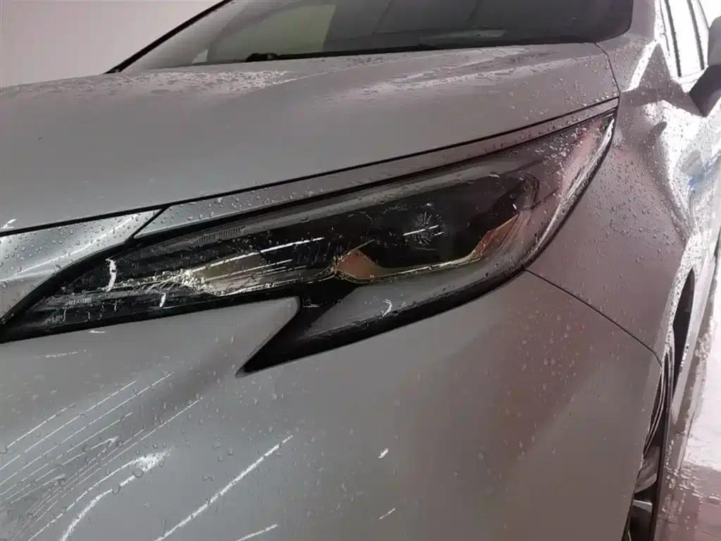 2023 Grevia 2.5L Hybrid Premium Plus Edition — миниатюра 24