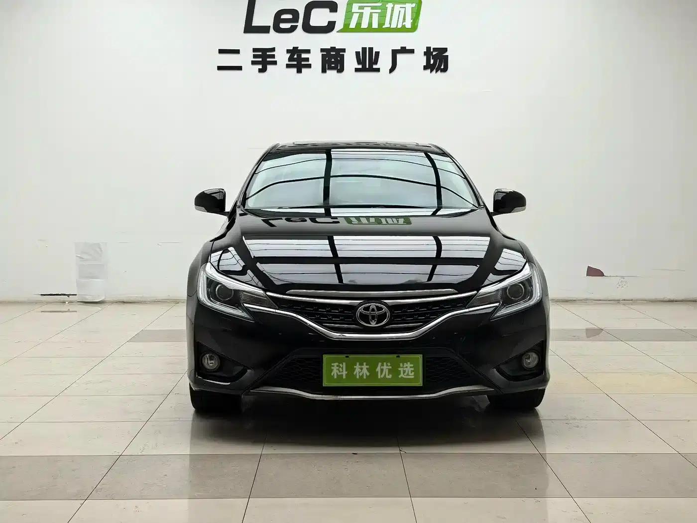 Reiz 2013 2.5V Premium Edition — миниатюра 2