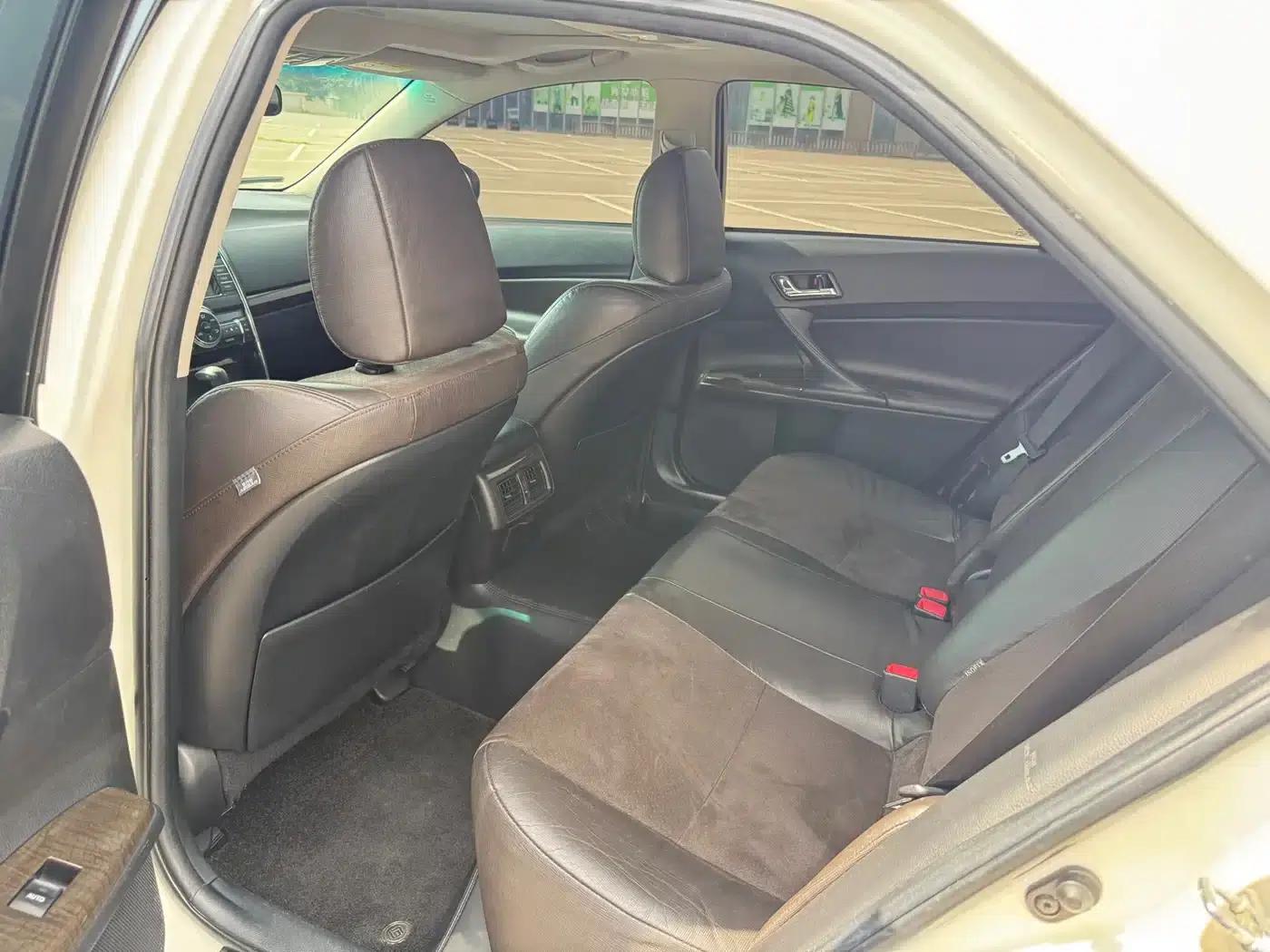 Reiz 2013 2.5V Premium Navigation Edition — миниатюра 4