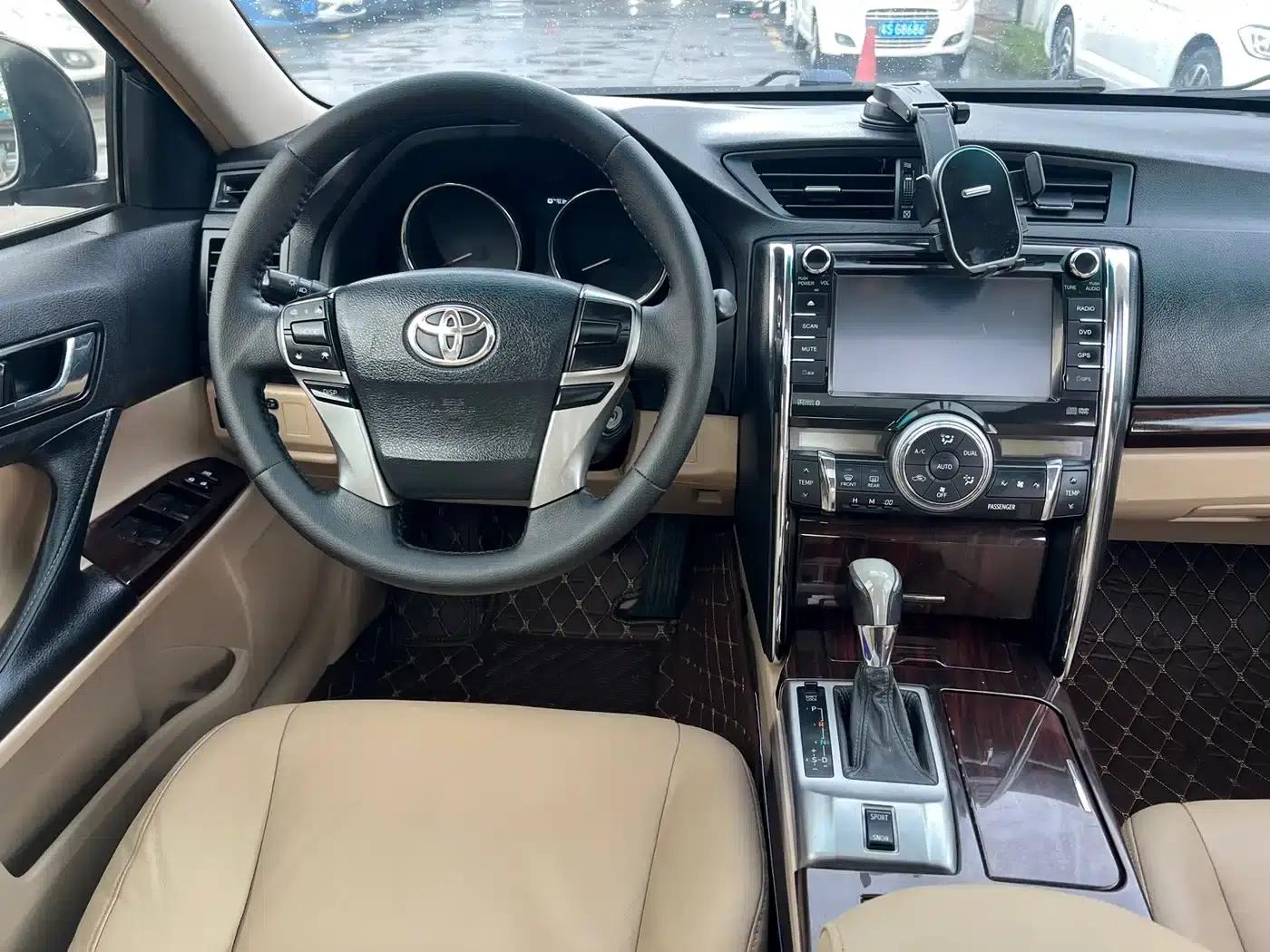 Reiz 2012 2.5V Elegant Elite Edition — миниатюра 13