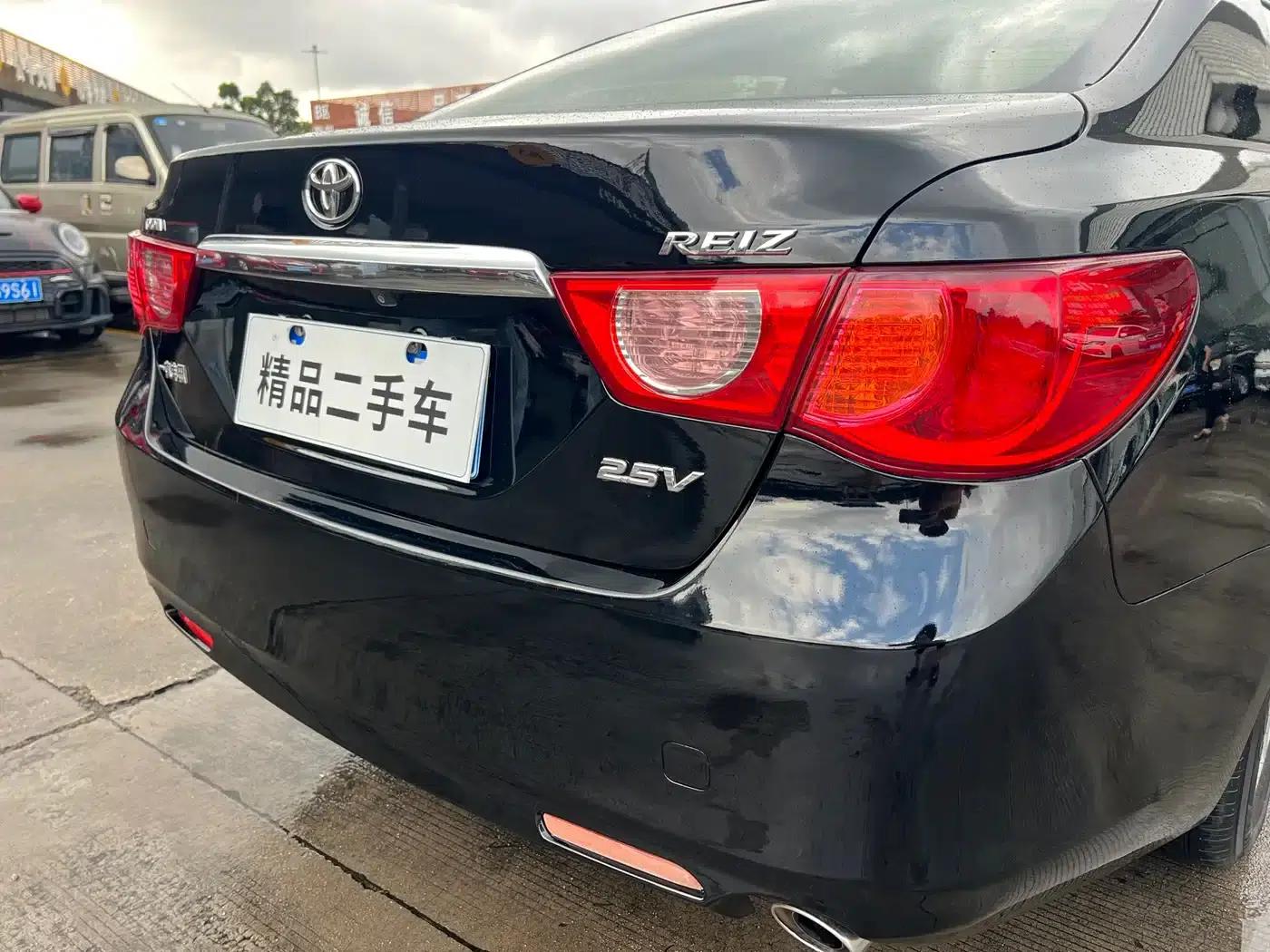 Reiz 2012 2.5V Elegant Elite Edition — миниатюра 15