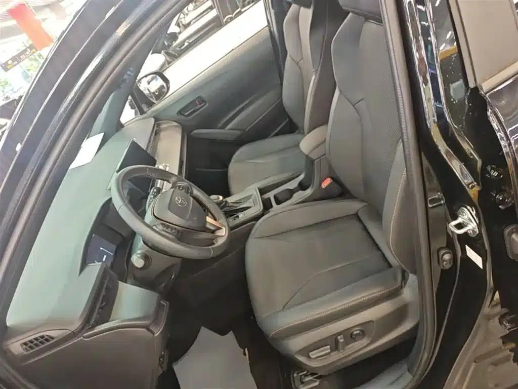 2026 Toyota Land Cruiser 2.0L CVT Comfort Edition — миниатюра 15