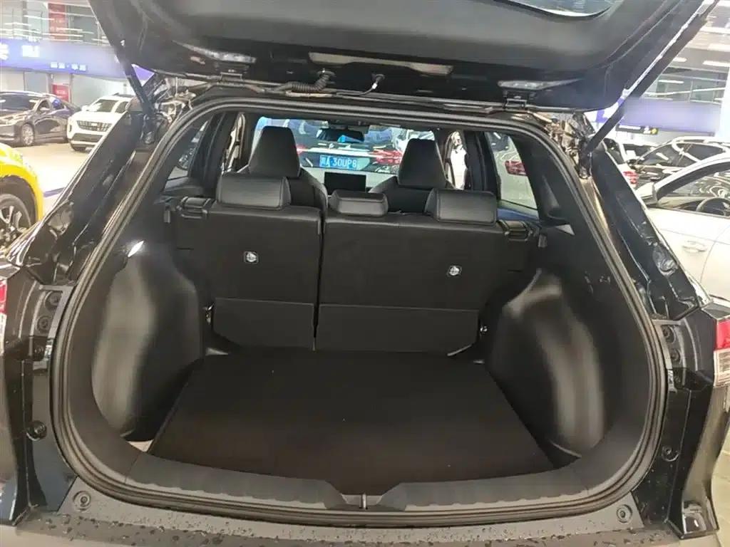 2026 Toyota Land Cruiser 2.0L CVT Comfort Edition — миниатюра 19