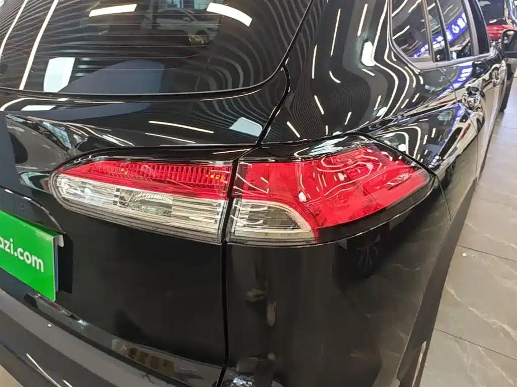 2026 Toyota Land Cruiser 2.0L CVT Comfort Edition — миниатюра 8