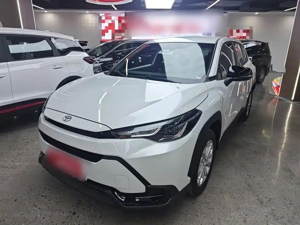 2026 Toyota Land Cruiser 2.0L CVT Comfort Edition — миниатюра 2
