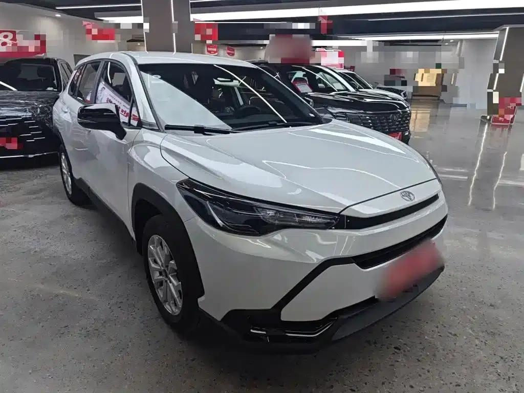2026 Toyota Land Cruiser 2.0L CVT Comfort Edition — миниатюра 8