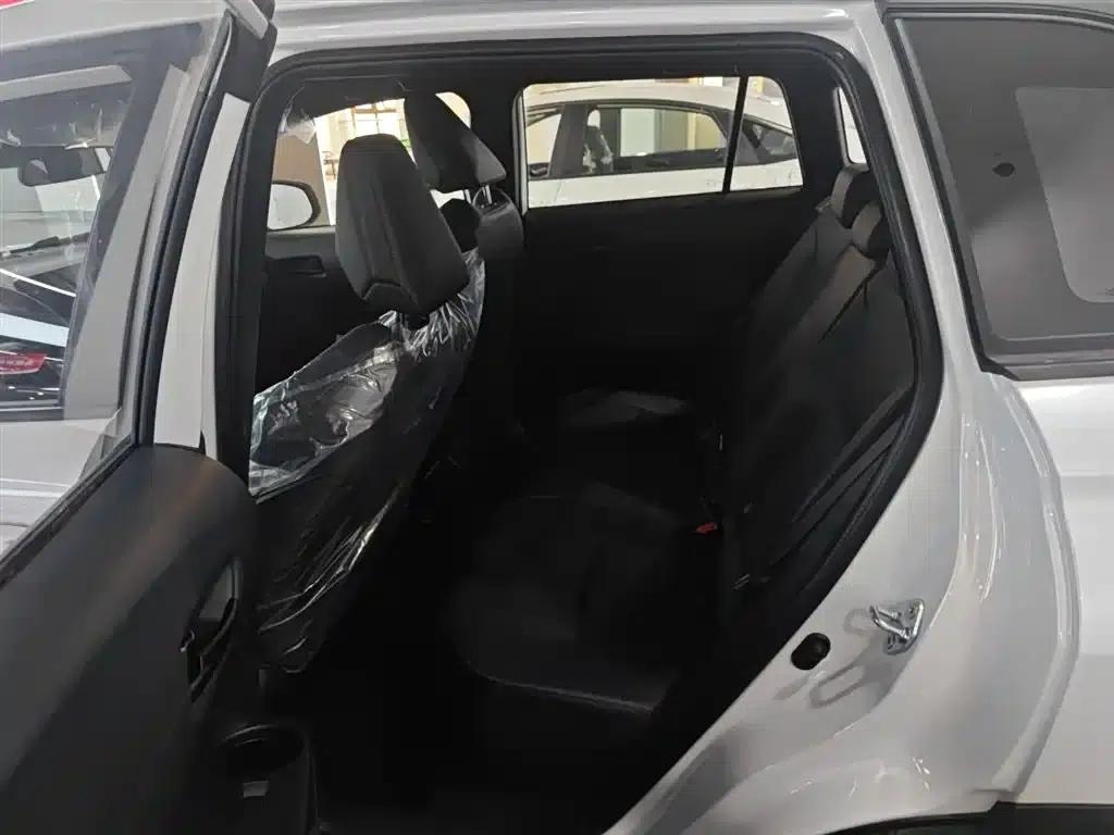 2026 Toyota Land Cruiser 2.0L CVT Comfort Edition — миниатюра 15