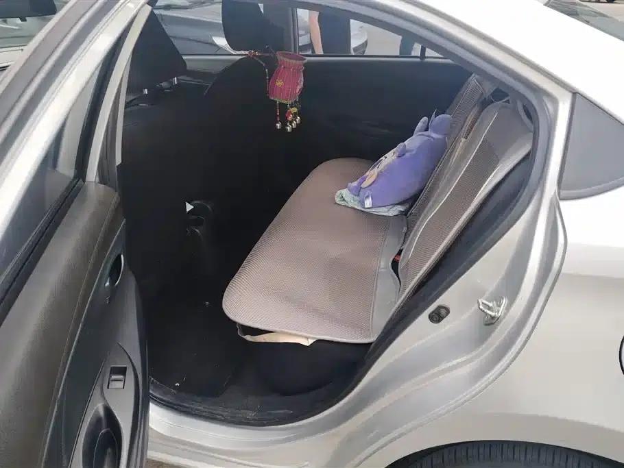 Vios 2014 1.3L Automatic Premium Edition — миниатюра 11