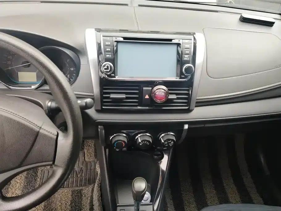 Vios 2014 1.3L Automatic Premium Edition — миниатюра 13