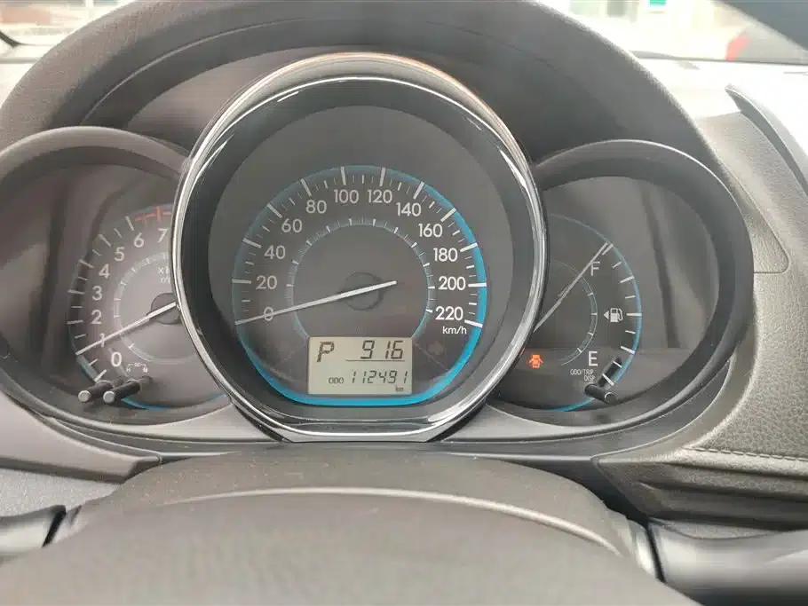 Vios 2014 1.3L Automatic Premium Edition — миниатюра 14
