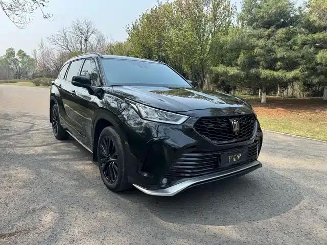 Crown Land Cruiser 2024 2.0T 4WD Sporty Edition