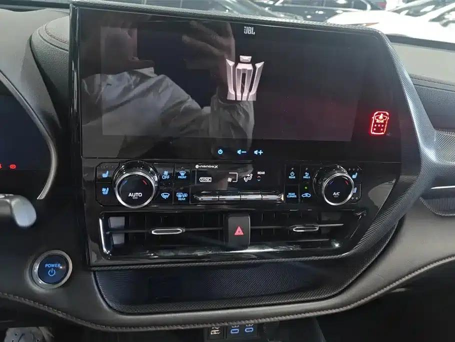 Crown Land Cruiser 2021 2.5L HEV 4WD Flagship Edition — миниатюра 13