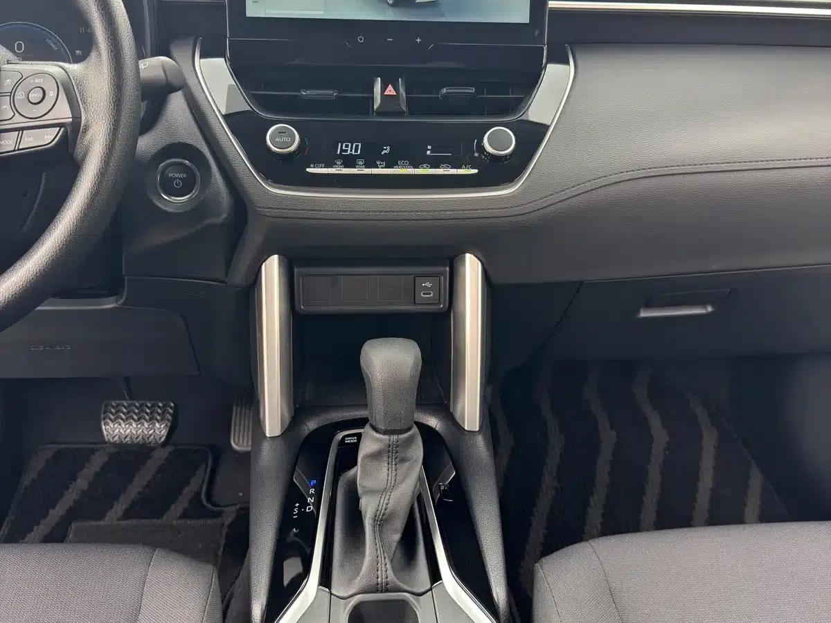 2024 Toyota Corolla 2.0L Intelligent Hybrid Pioneer Edition — миниатюра 10