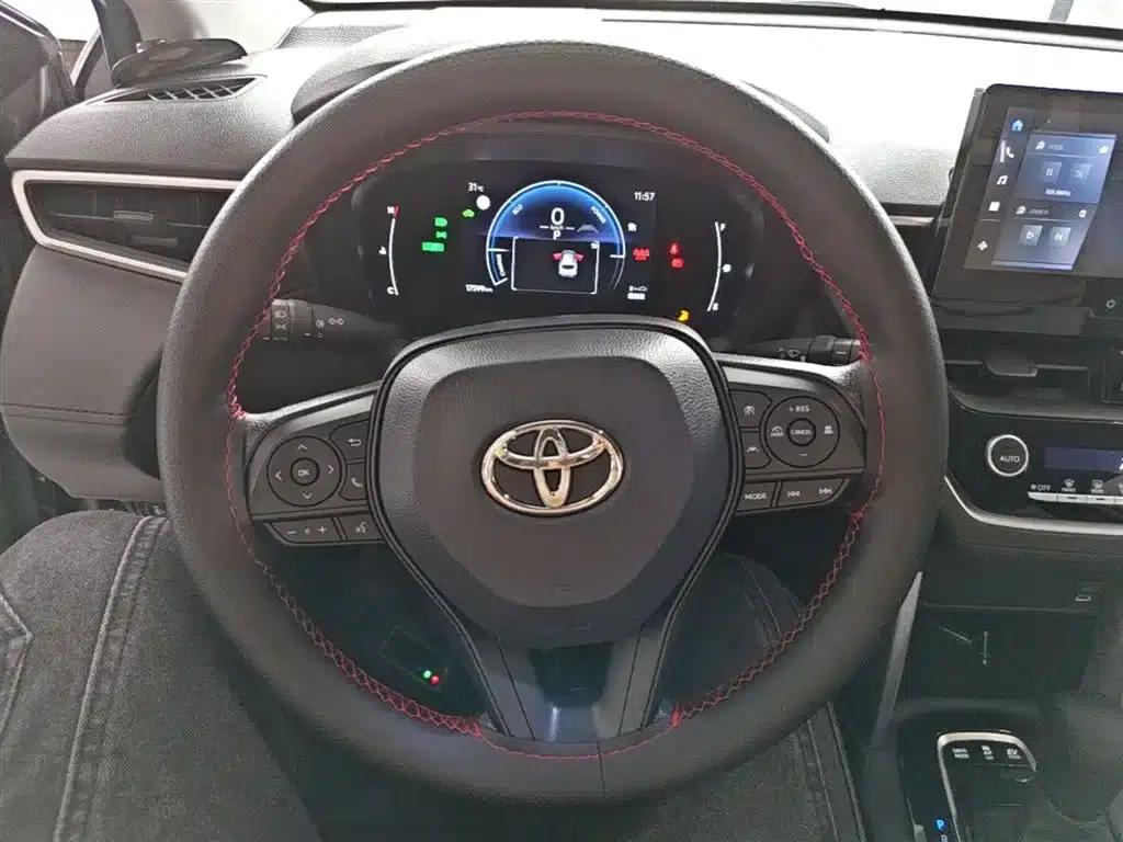 2023 Toyota Corolla Hybrid 2.0L Pioneer Edition — миниатюра 11