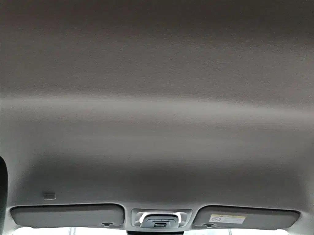 2023 Toyota Corolla Hybrid 2.0L Pioneer Edition — миниатюра 18