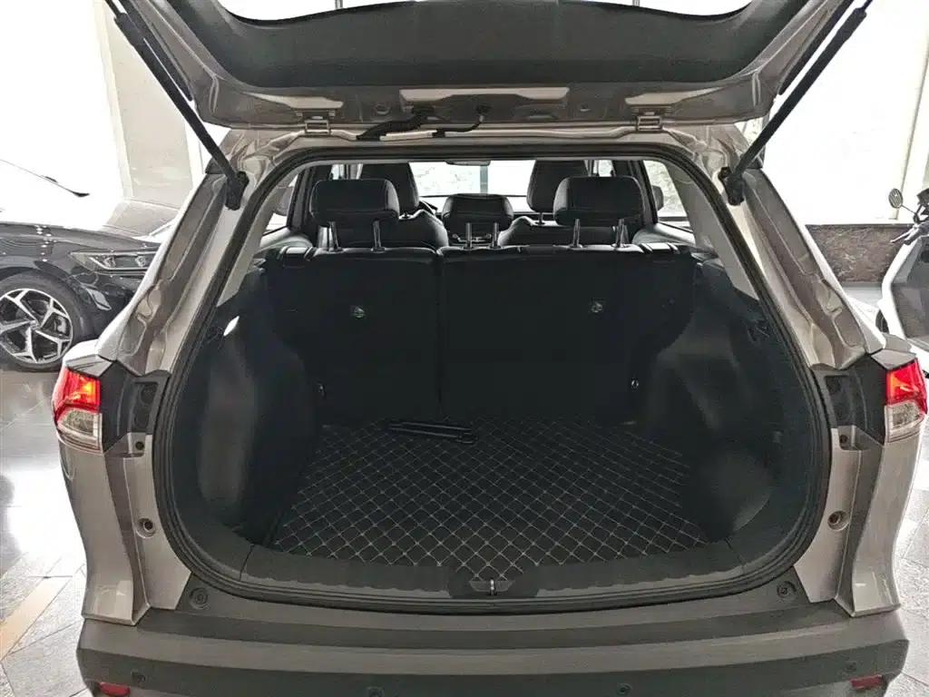 2023 Toyota Corolla Hybrid 2.0L Pioneer Edition — миниатюра 19