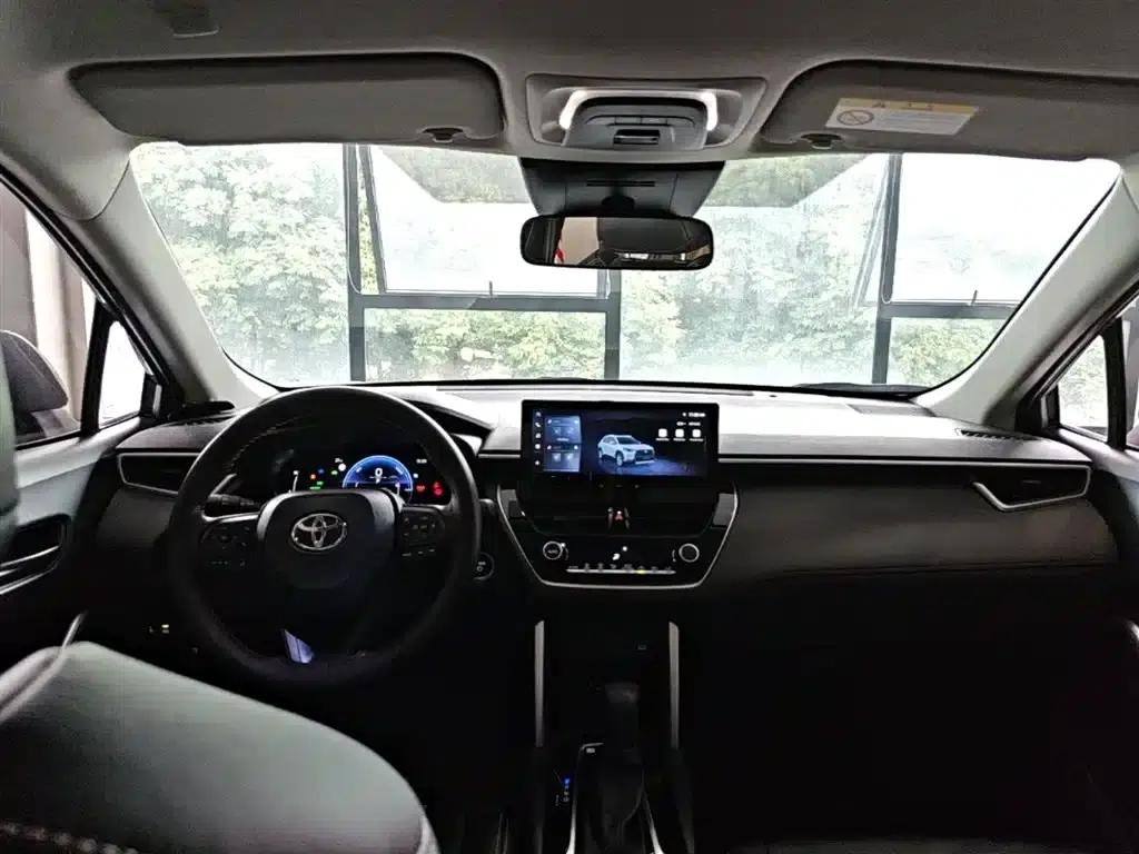 2023 Toyota Corolla Hybrid 2.0L Pioneer Edition — миниатюра 10