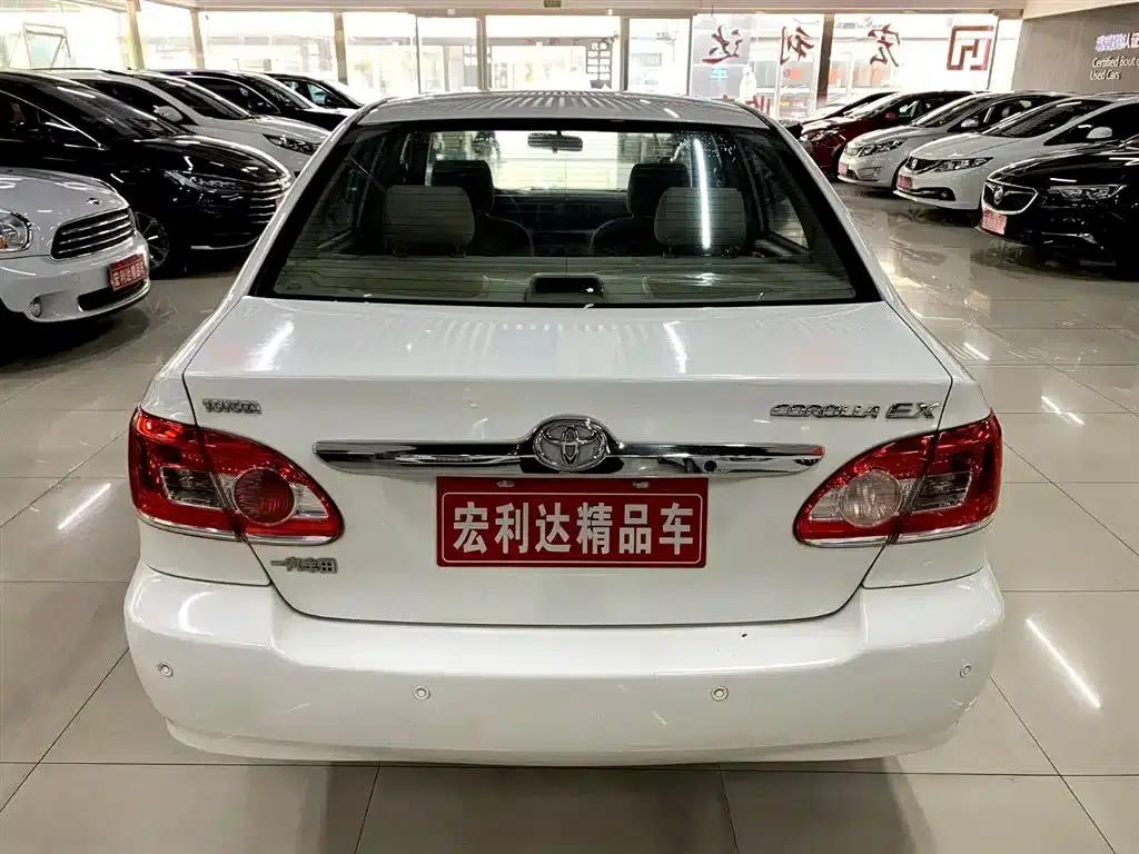 Corolla 2011 1.6L Automatic Classic Edition — миниатюра 11