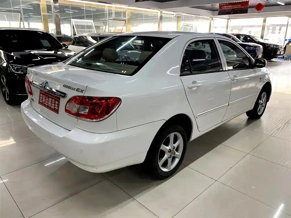 Corolla 2011 1.6L Automatic Classic Edition — миниатюра 12