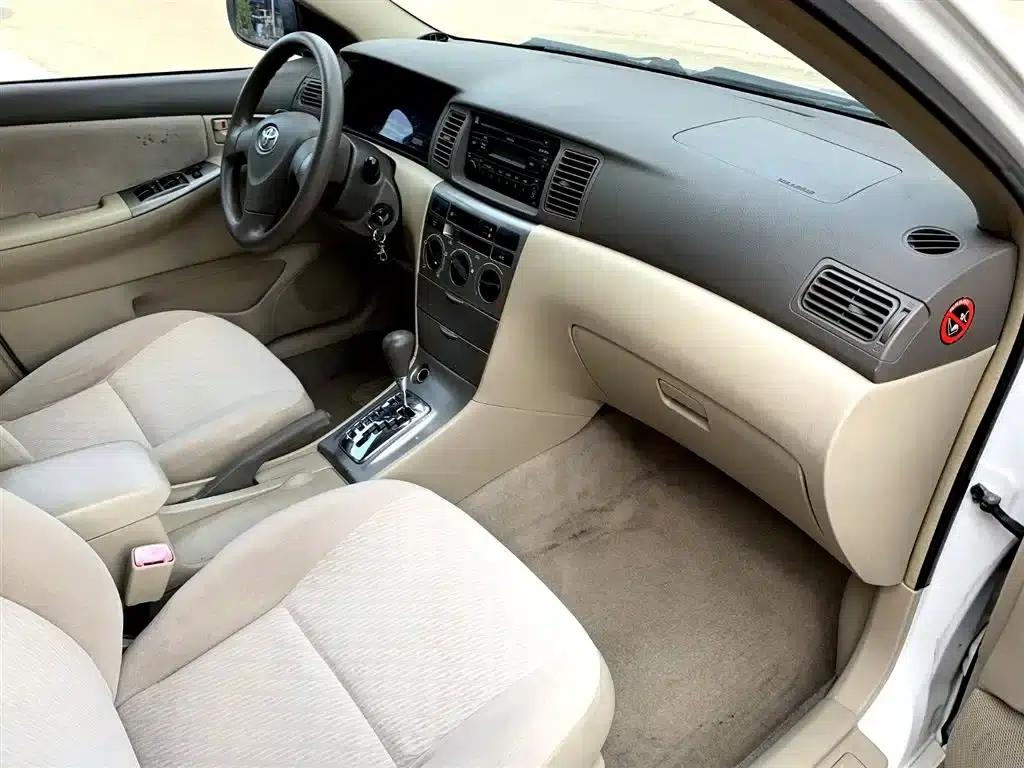 Corolla 2011 1.6L Automatic Classic Edition — миниатюра 13