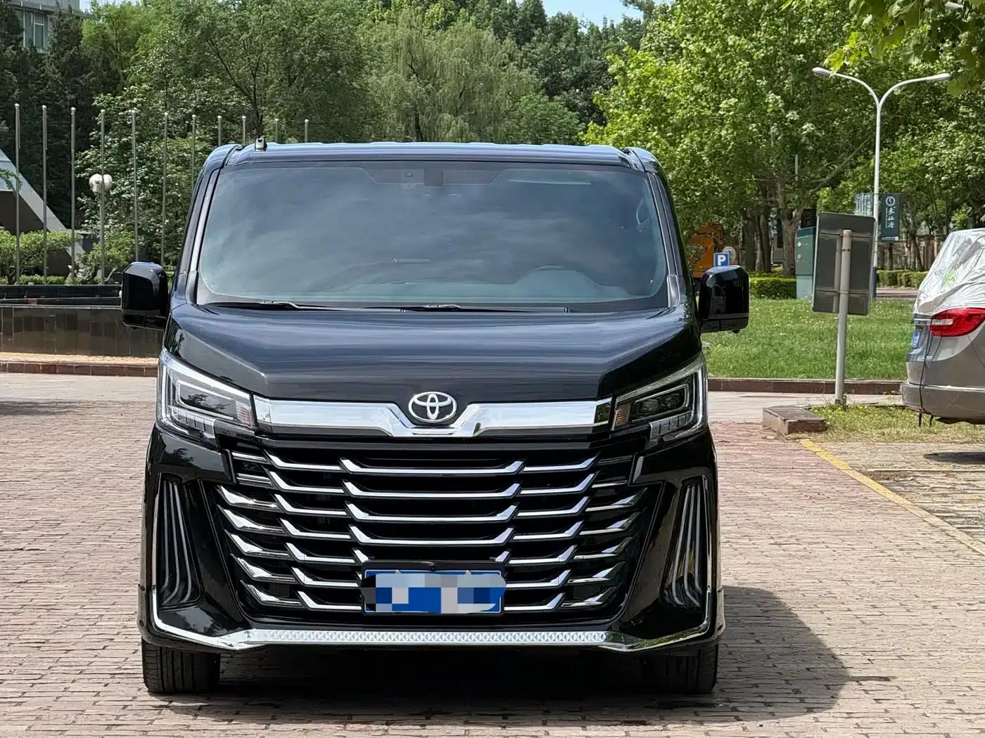 2025 HIACE 3.5L Automatic — миниатюра 2