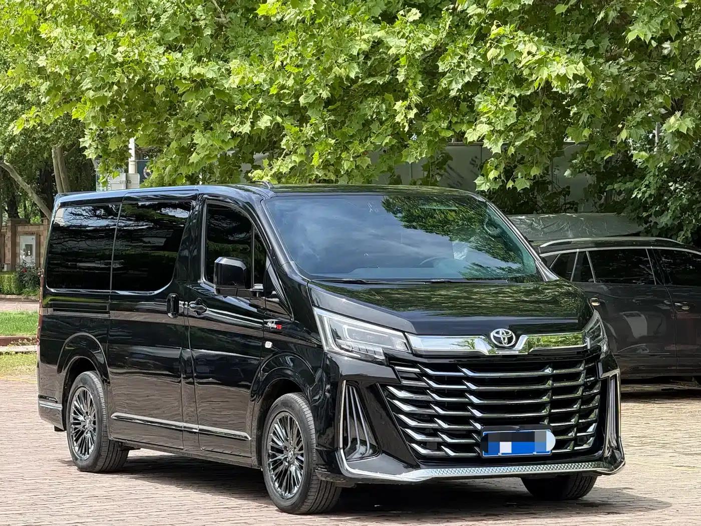 2025 HIACE 3.5L Automatic — миниатюра 3