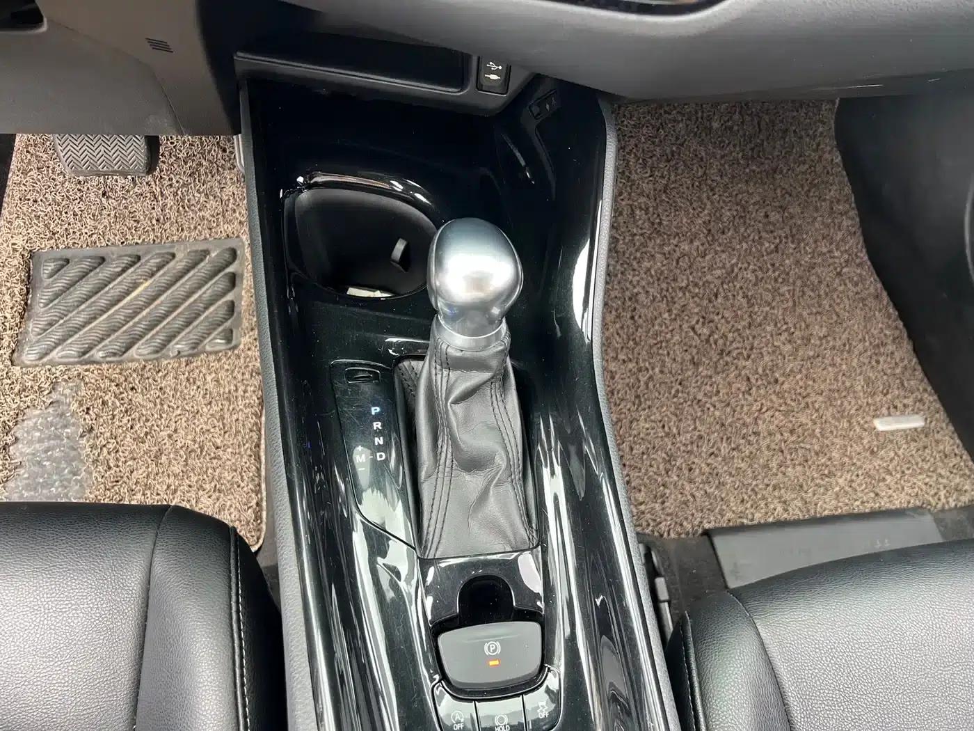 Toyota C-HR 2018 2.0L Luxury Sunroof Edition (National V Emission Standard) — миниатюра 15