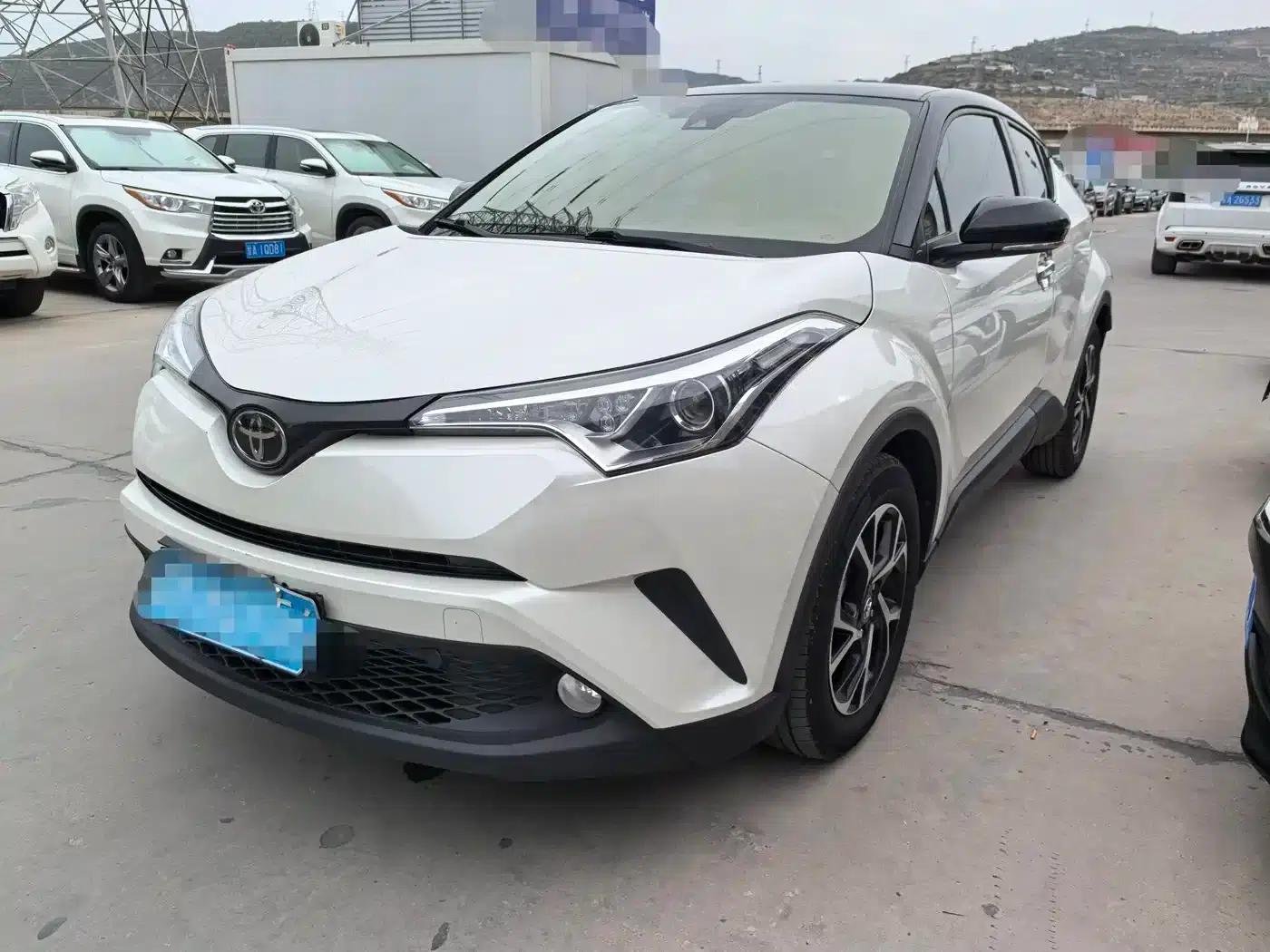 Toyota C-HR 2020 2.0L Leading Edition — миниатюра 1