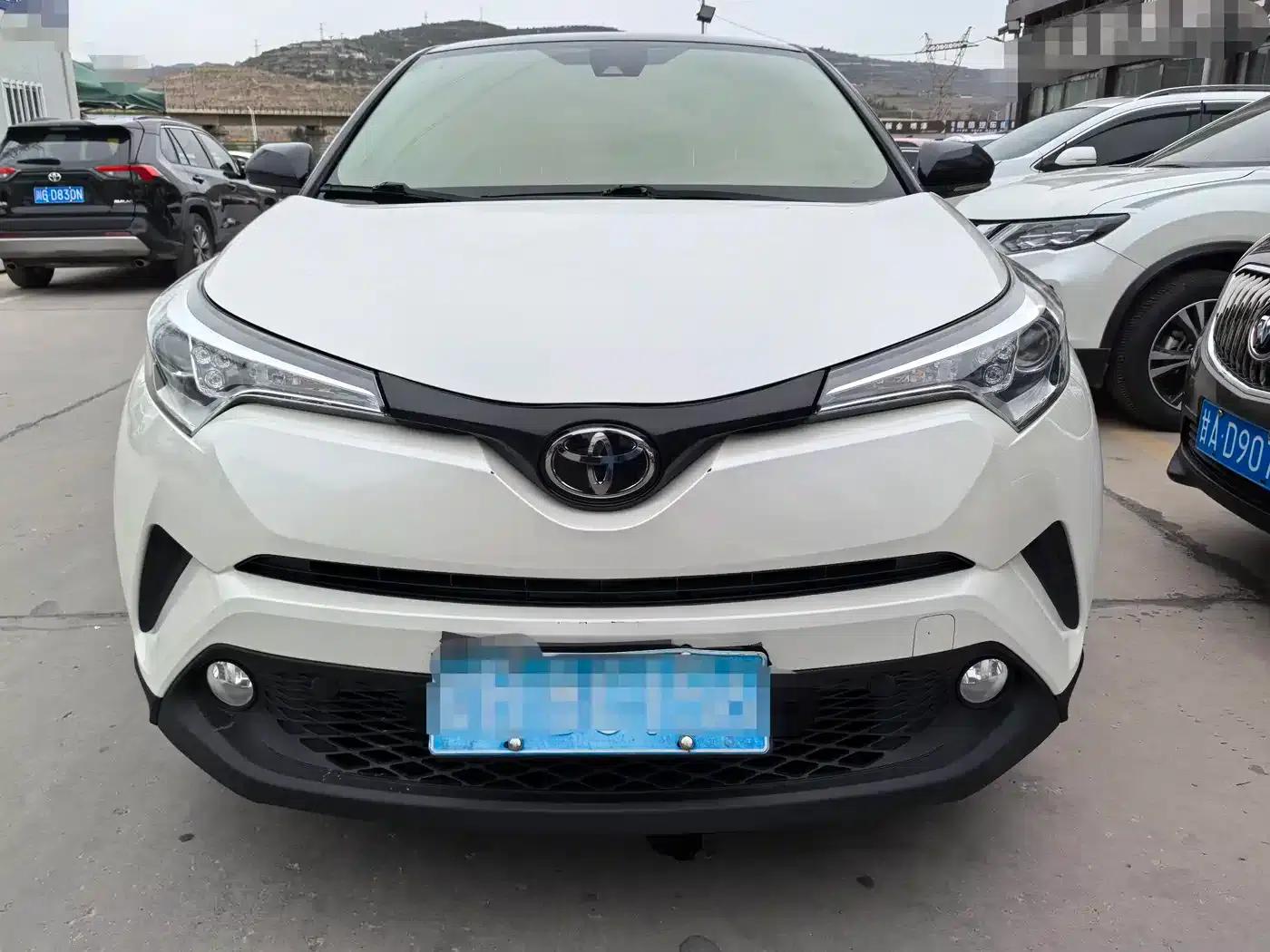 Toyota C-HR 2020 2.0L Leading Edition — миниатюра 2