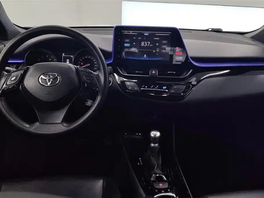 Toyota C-HR 2020 2.0L Leading Edition — миниатюра 12