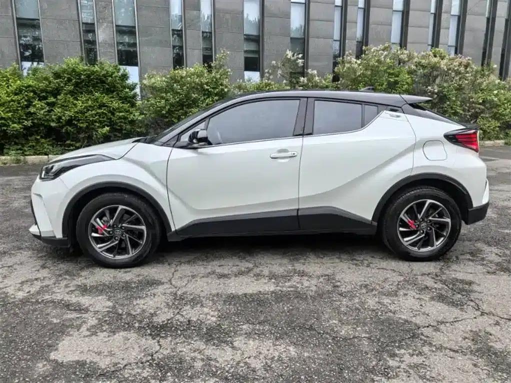 Toyota C-HR 2021 2.0L Luxury Edition — миниатюра 7