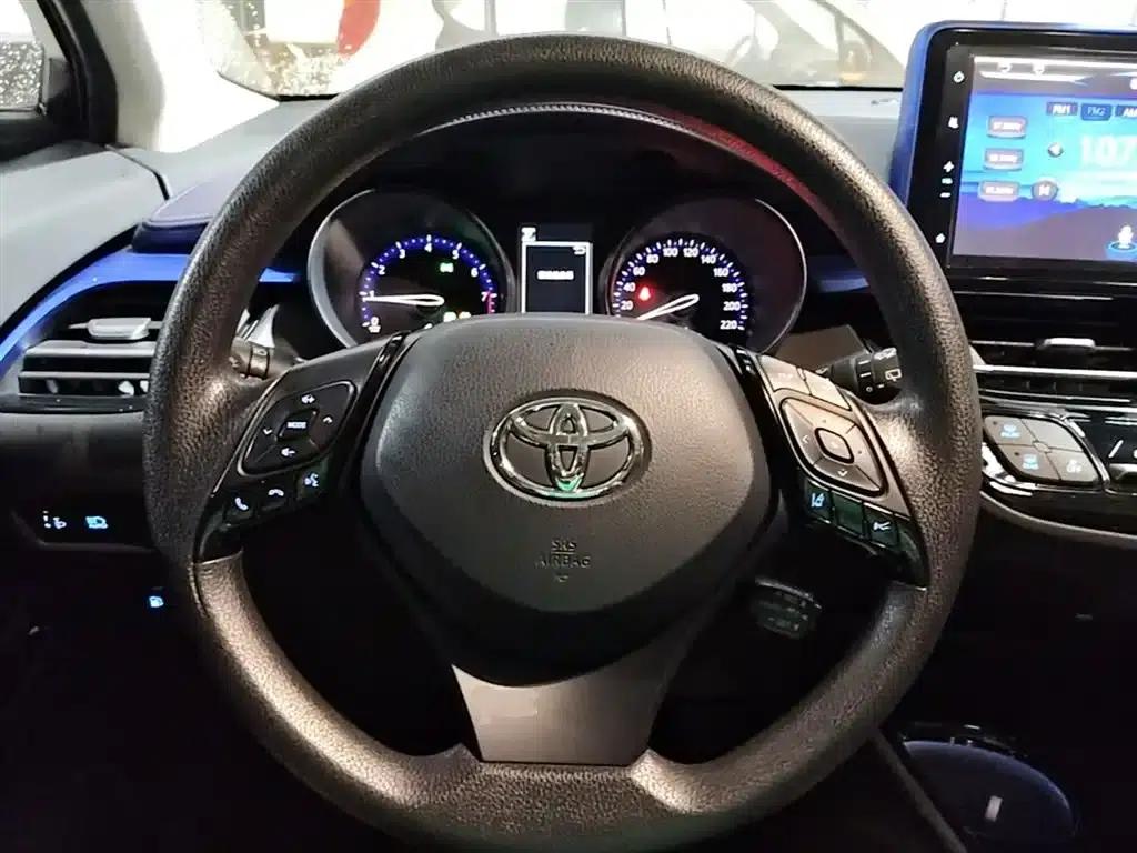 Toyota C-HR 2020 2.0L Leading Edition — миниатюра 11