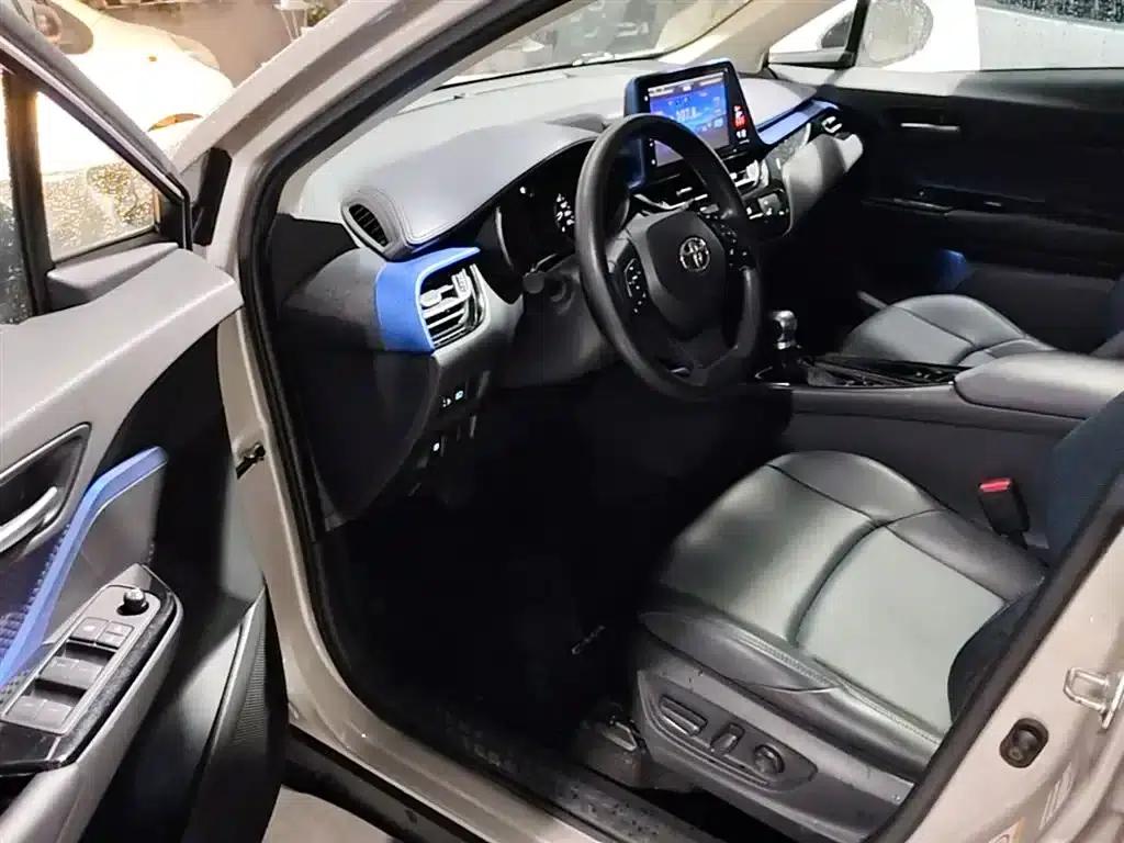 Toyota C-HR 2020 2.0L Leading Edition — миниатюра 16