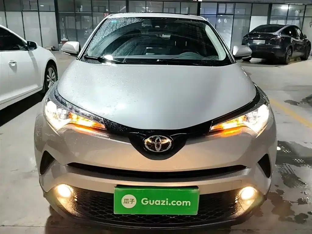 Toyota C-HR 2020 2.0L Leading Edition — миниатюра 3