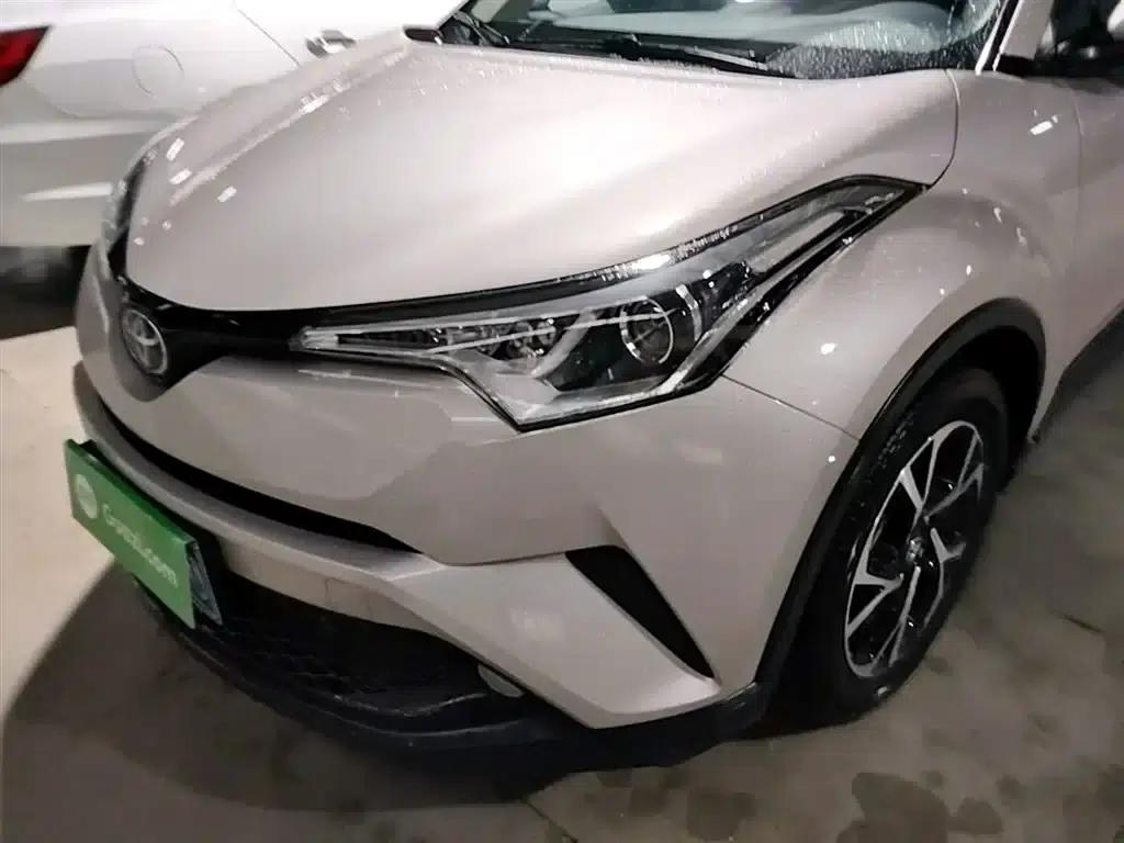 Toyota C-HR 2020 2.0L Leading Edition — миниатюра 24