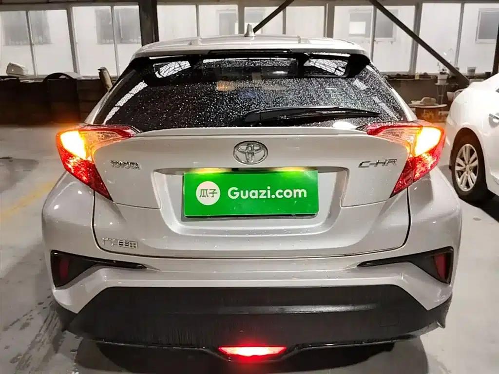 Toyota C-HR 2020 2.0L Leading Edition — миниатюра 6