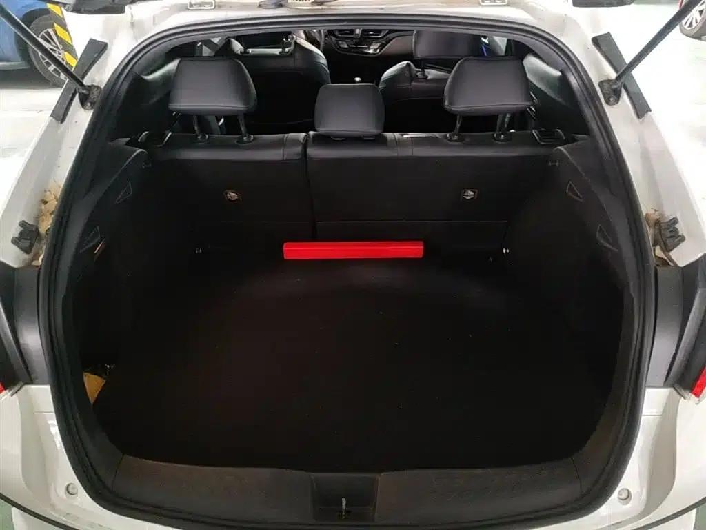Toyota C-HR 2020 2.0L Luxury Edition — миниатюра 19