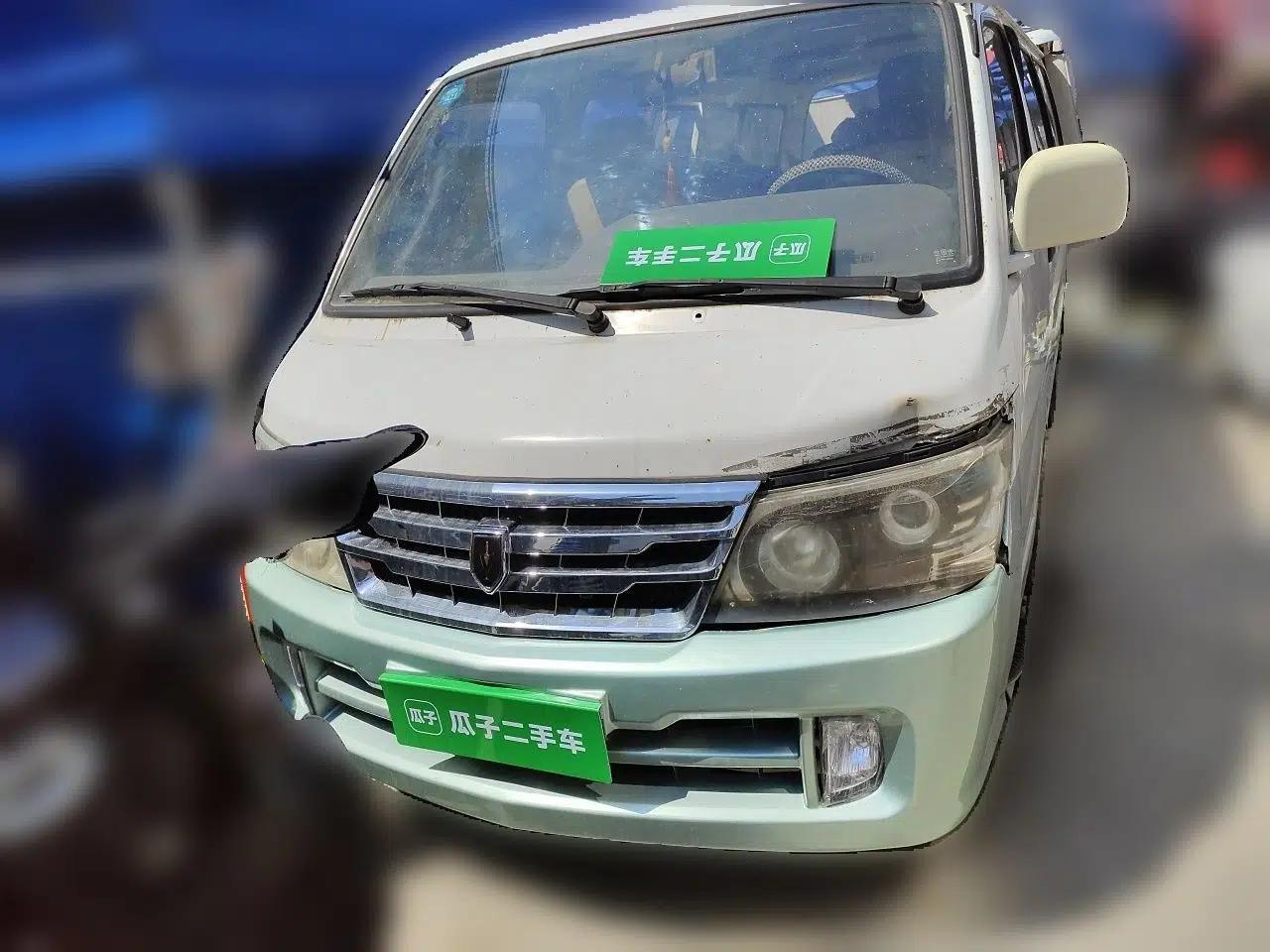Jinbei Hiace 2011 2.0L Fifth-Generation Express Luxury V19 — миниатюра 2