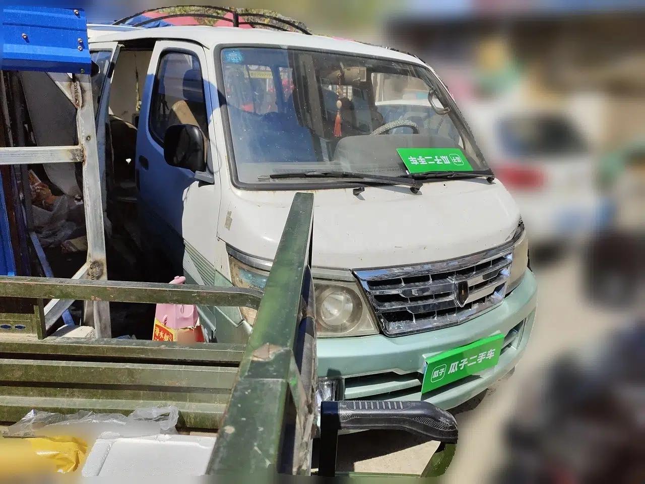 Jinbei Hiace 2011 2.0L Fifth-Generation Express Luxury V19 — миниатюра 3