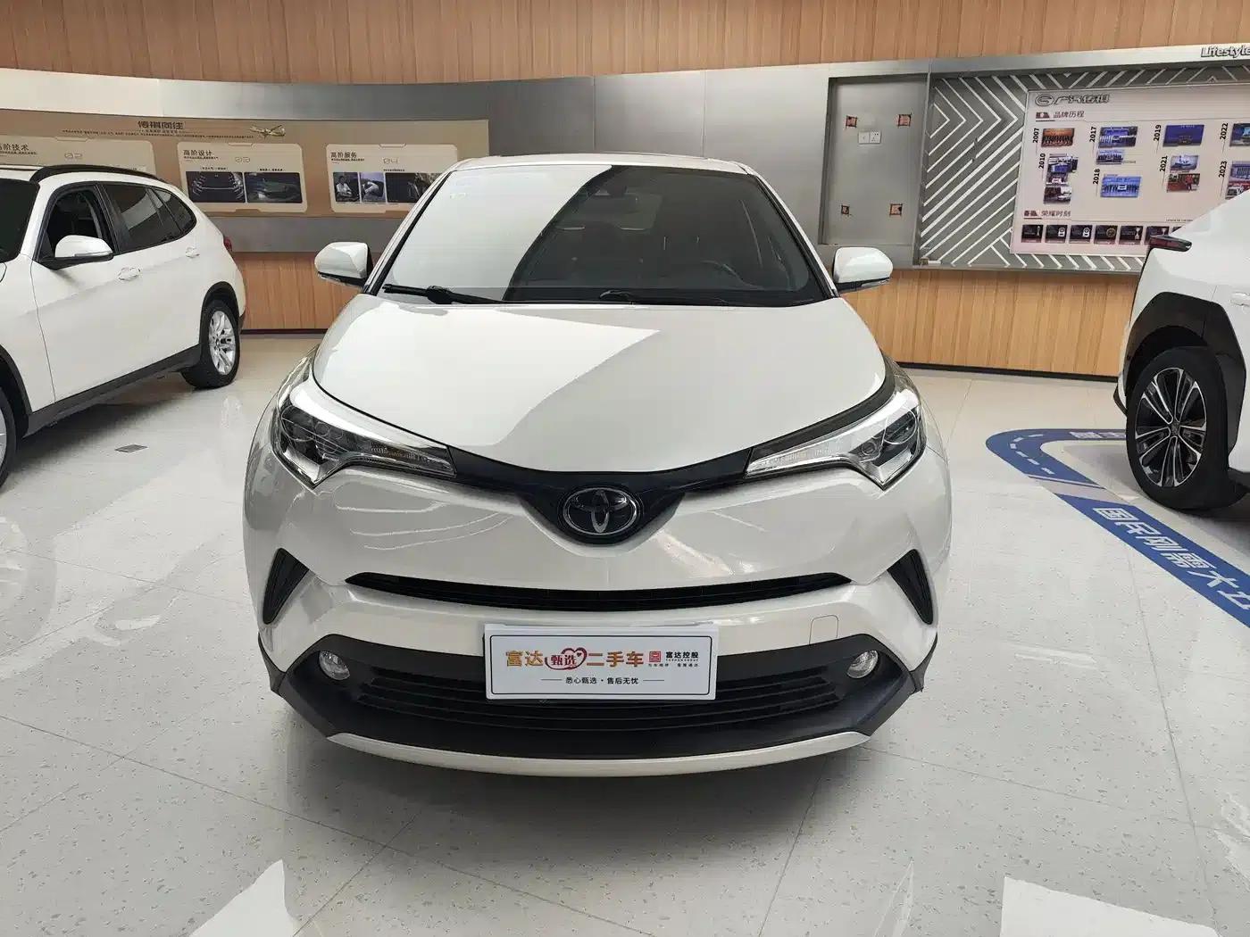 2018 Toyota IZOA 2.0L Elegance Edition (National VI Emission Standard) — миниатюра 2