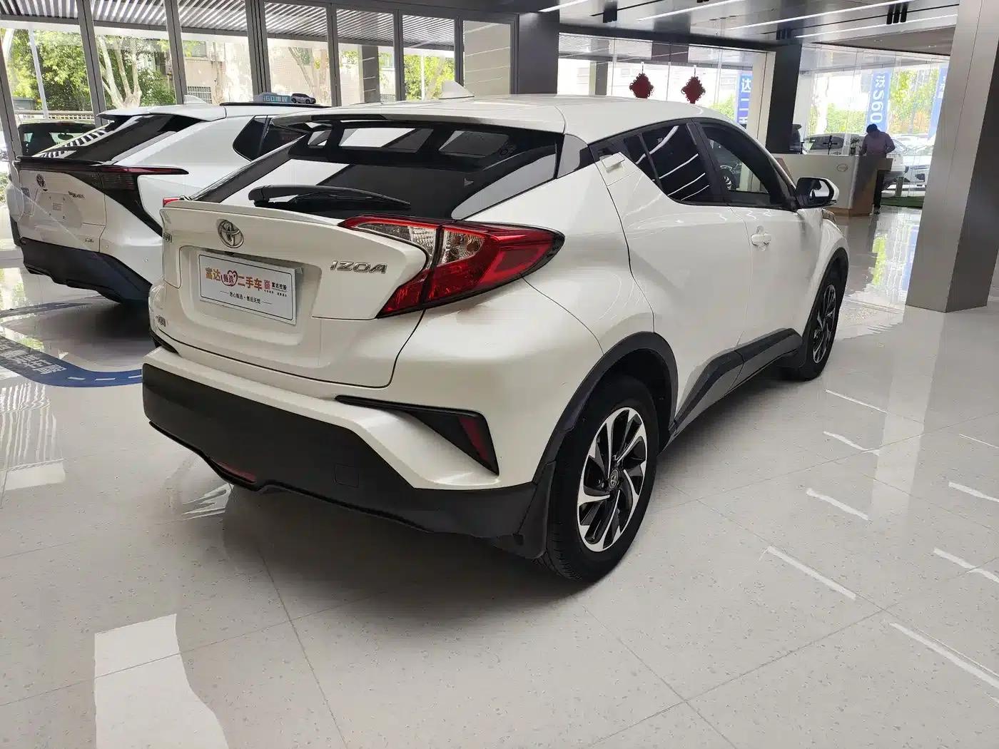 2018 Toyota IZOA 2.0L Elegance Edition (National VI Emission Standard) — миниатюра 18
